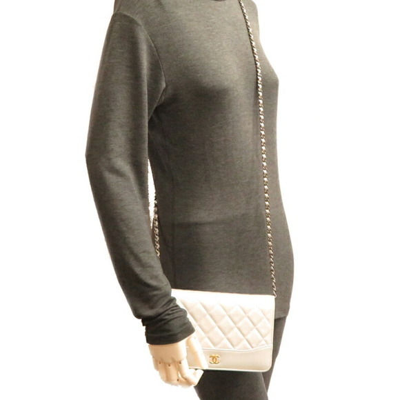 CHANEL Seal Matelasse Chain Wallet Shoulder Bag A84389 Lambskin Silver - Picture 9 of 10